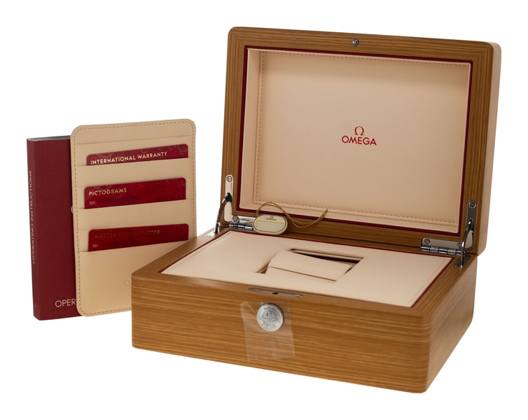 Omega Planet Ocean 215.30.44.21.01.001